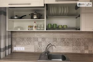 Сдается в аренду 1-комнатная квартира 44 кв. м в Днепре