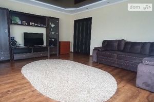 Продается 2-комнатная квартира 73 кв. м в Тернополе