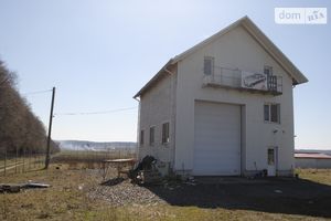 Продається об'єкт сфери послуг 50 кв. м в 3-поверховій будівлі