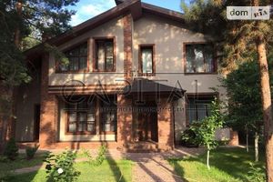 Сдается в аренду дом на 2 этажа 300 кв. м с балконом