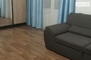 Сдается в аренду 1-комнатная квартира 40 кв. м в Полтаве