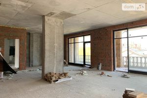 Продається 2-кімнатна квартира 113.8 кв. м у Києві
