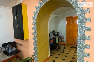 Продається приміщення вільного призначення 38 кв. м в 2-поверховій будівлі