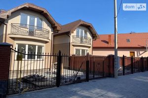 Продается дом на 3 этажа 130 кв. м с баней/сауной