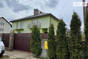 Сдается в аренду дом на 2 этажа 200 кв. м с участком