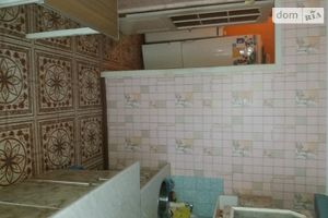 Продается 3-комнатная квартира 64 кв. м в Мариуполе