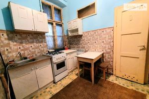 Сдается в аренду 2-комнатная квартира 45 кв. м в Черновцах