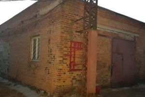 Продається приміщення (частина приміщення) 1000 кв. м в 2-поверховій будівлі